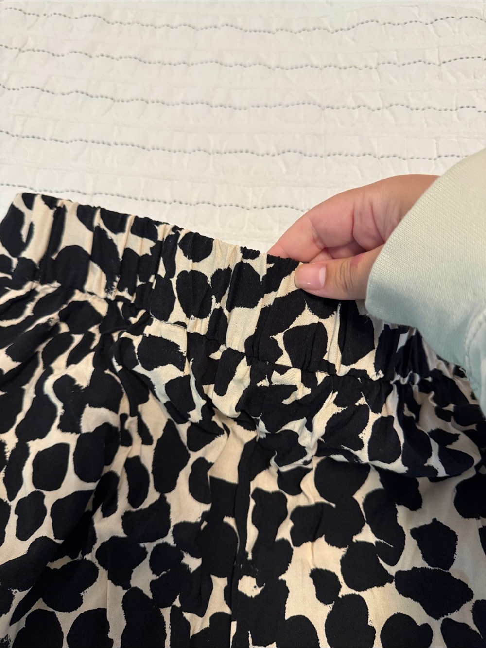 Black & Cream Leopard Print Skirted Shorts - Picture 4 of 5